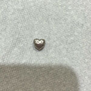 Pandora Disney “be magical” charm